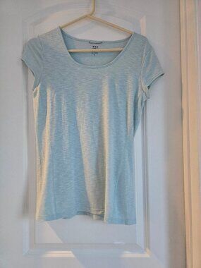 Title Nine Womens Size Small Mint Green Short Sleeve Shirt